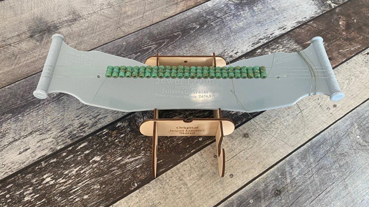 Learn How to Use the New Original Jewel Loom Stand - Jewel Loom School with Jewels