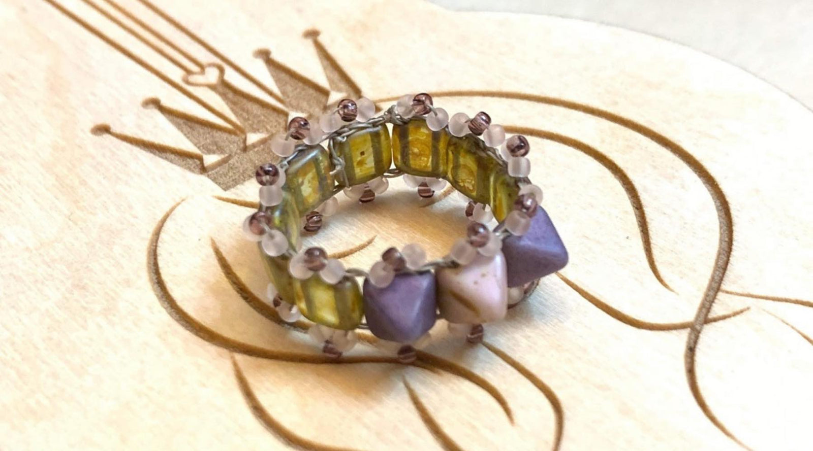 Tile Ring with Picot Edges - Jewel Loom School Live with Amber & Tricia