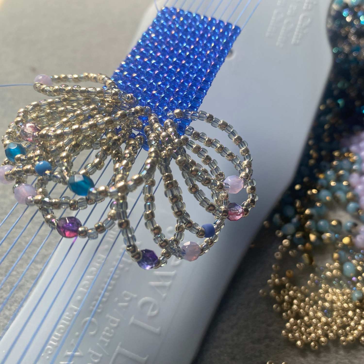 JEWEL LOOM® Beading Looms