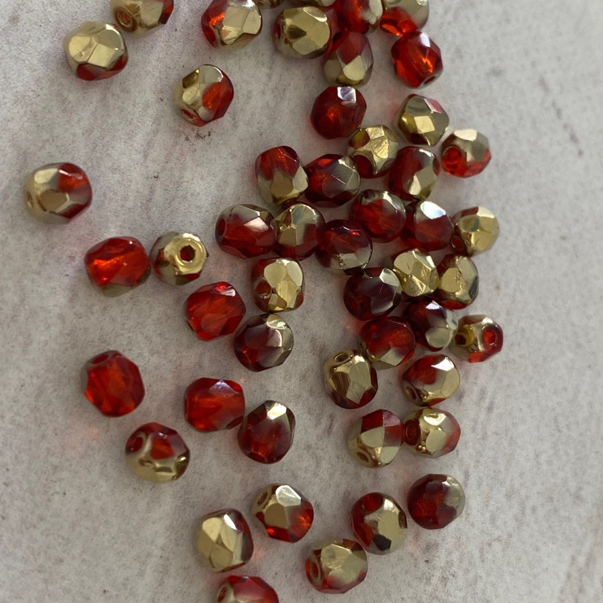 Czech Glass Fire Polish 4mm Siam Half Gold 50pcs