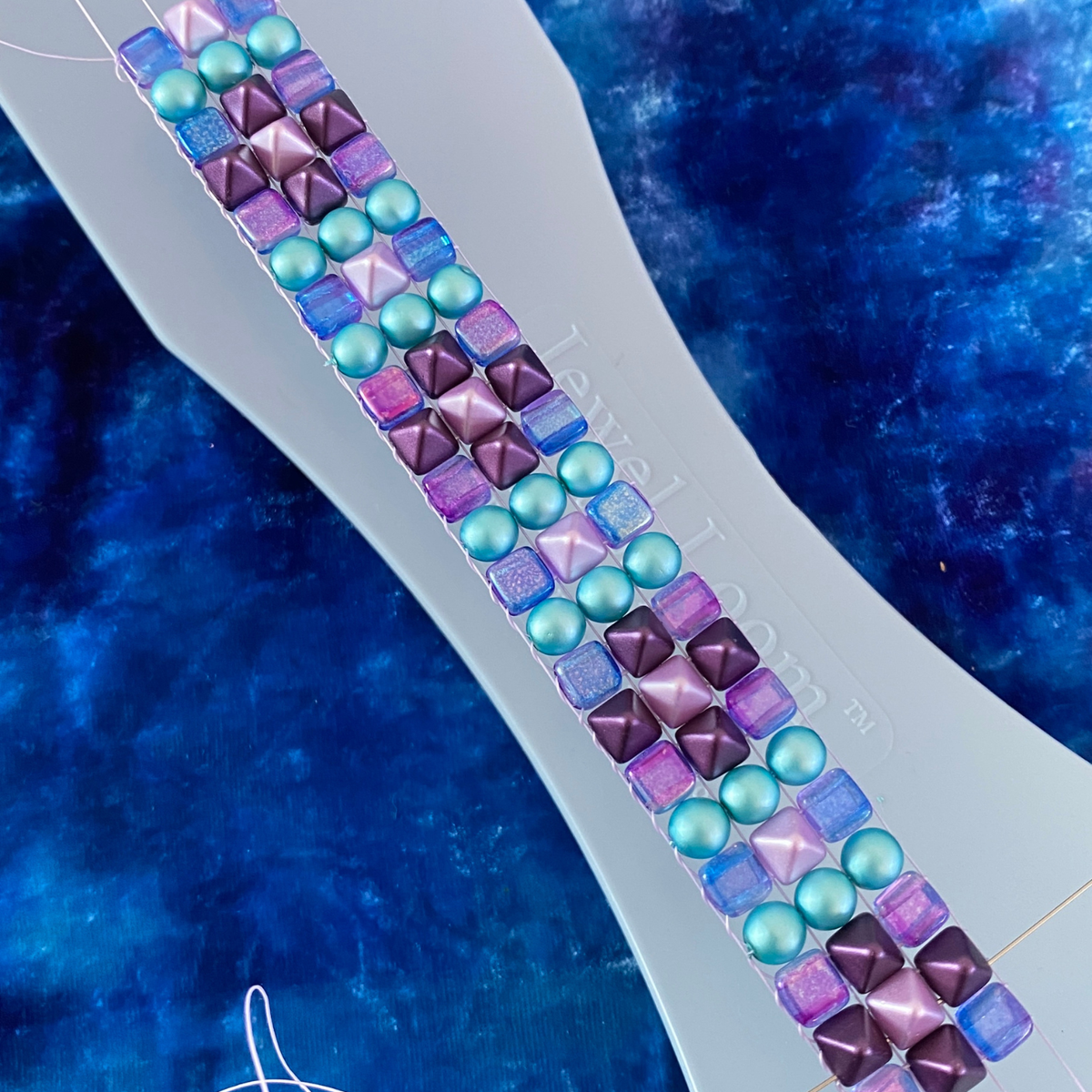The Jewel Loom® Jewel Box – September 2026 One-Time Purchase