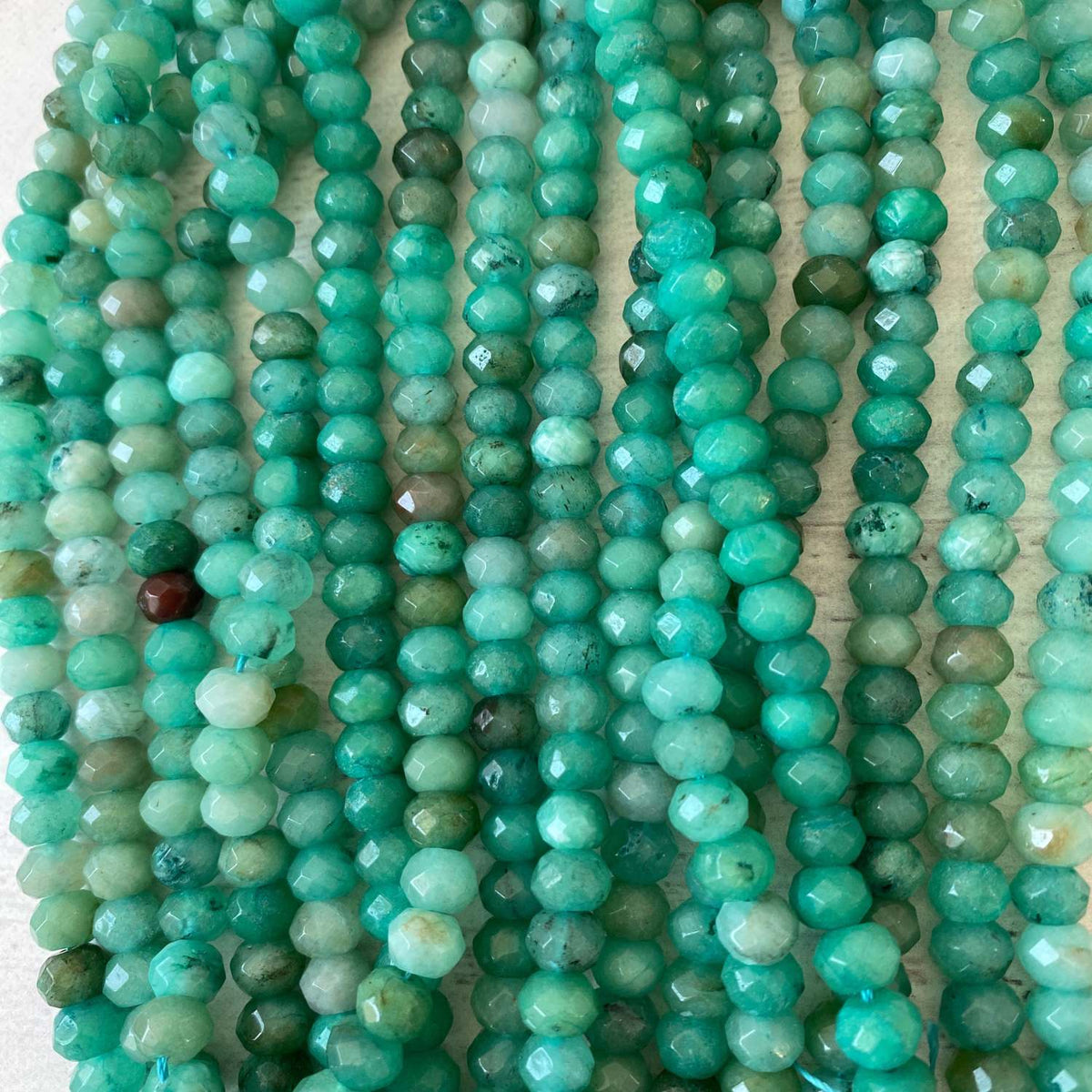 Agate Light Green Faceted 7mm Gemstone