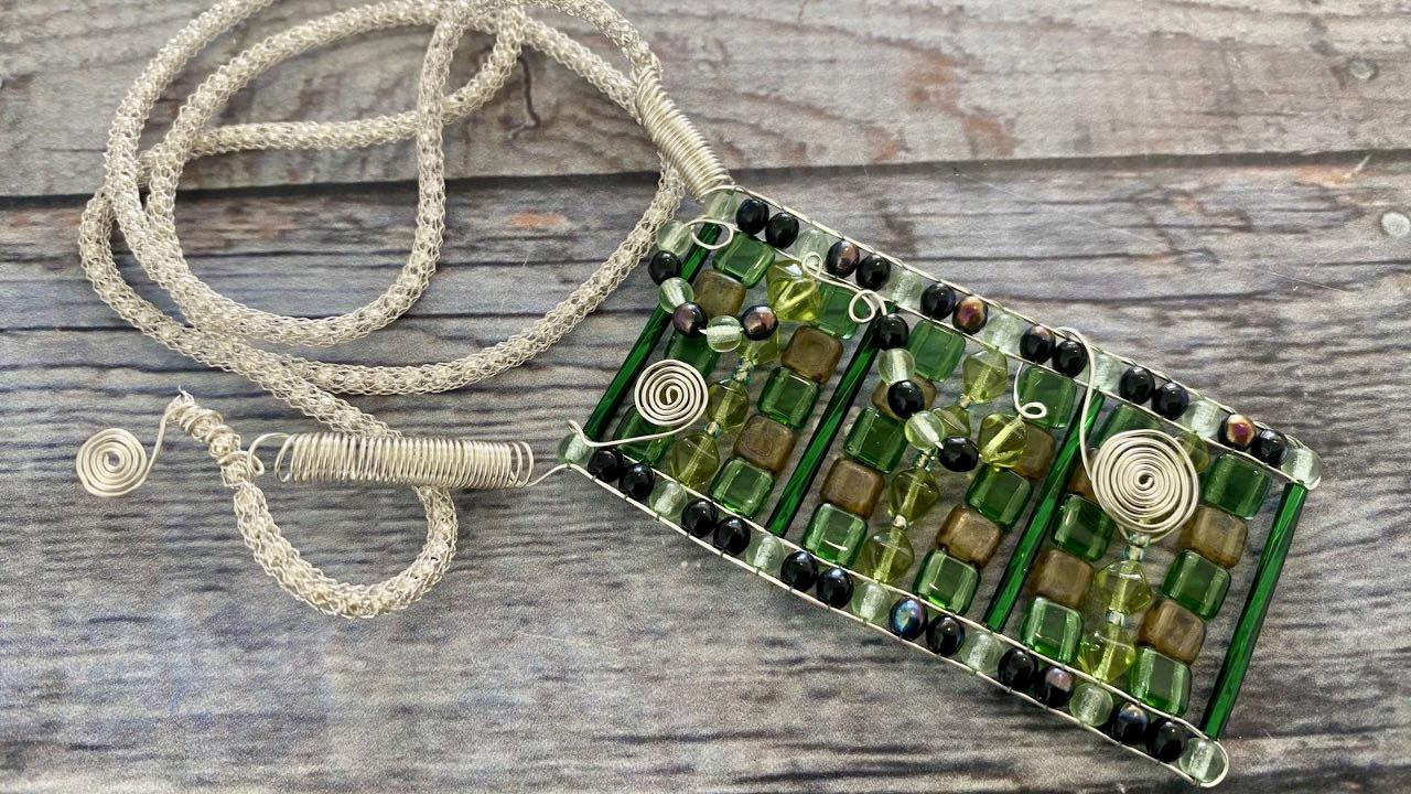 Mix it Up with Beads, Wire & the Jewel Loom - Inspirations with Jewels