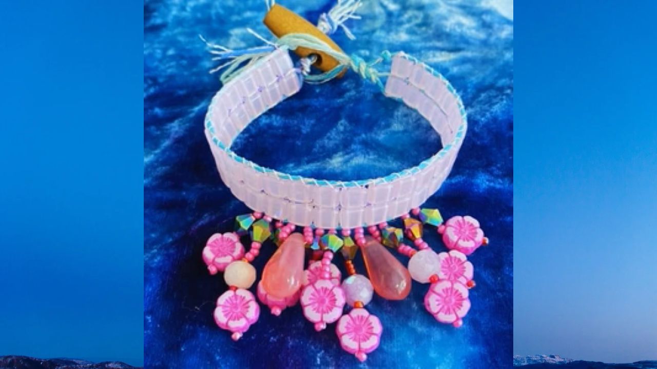 How to Add Floral Fringe to Your Beaded Bracelet on a Bead Loom