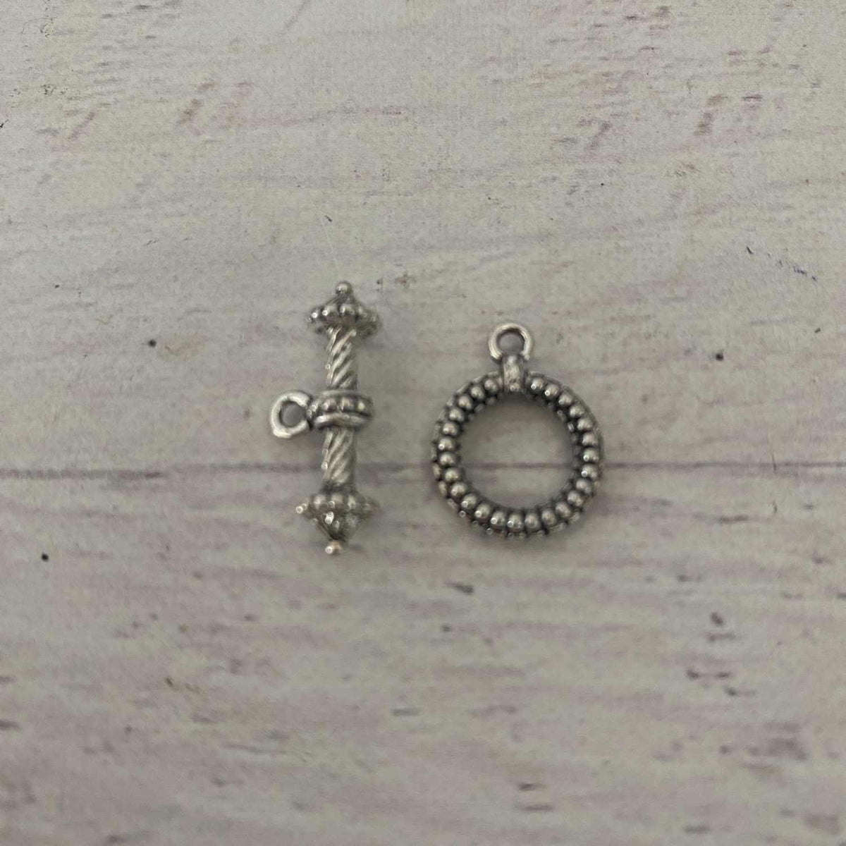 Antique Silver Plated Toggle Clasp with Twists 1 Set